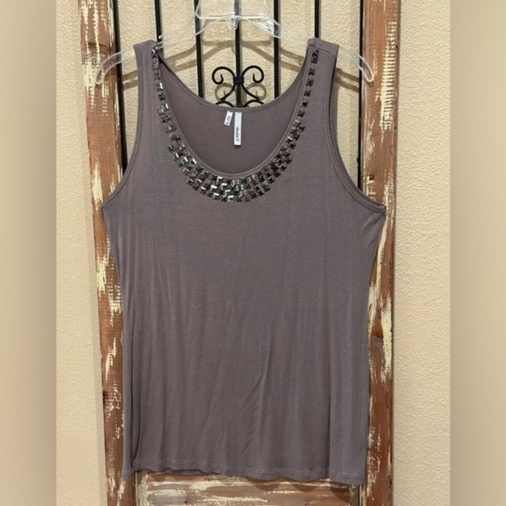 Studio Y women’s top